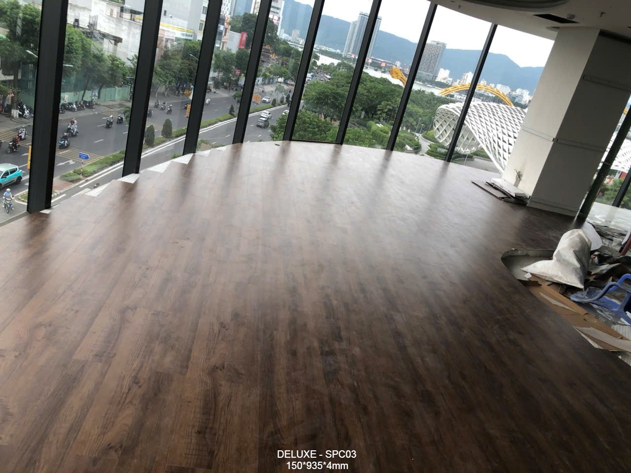 Công Trình Ván Sàn Nhựa Vinyl Giả Gỗ Hèm Khóa SPC03